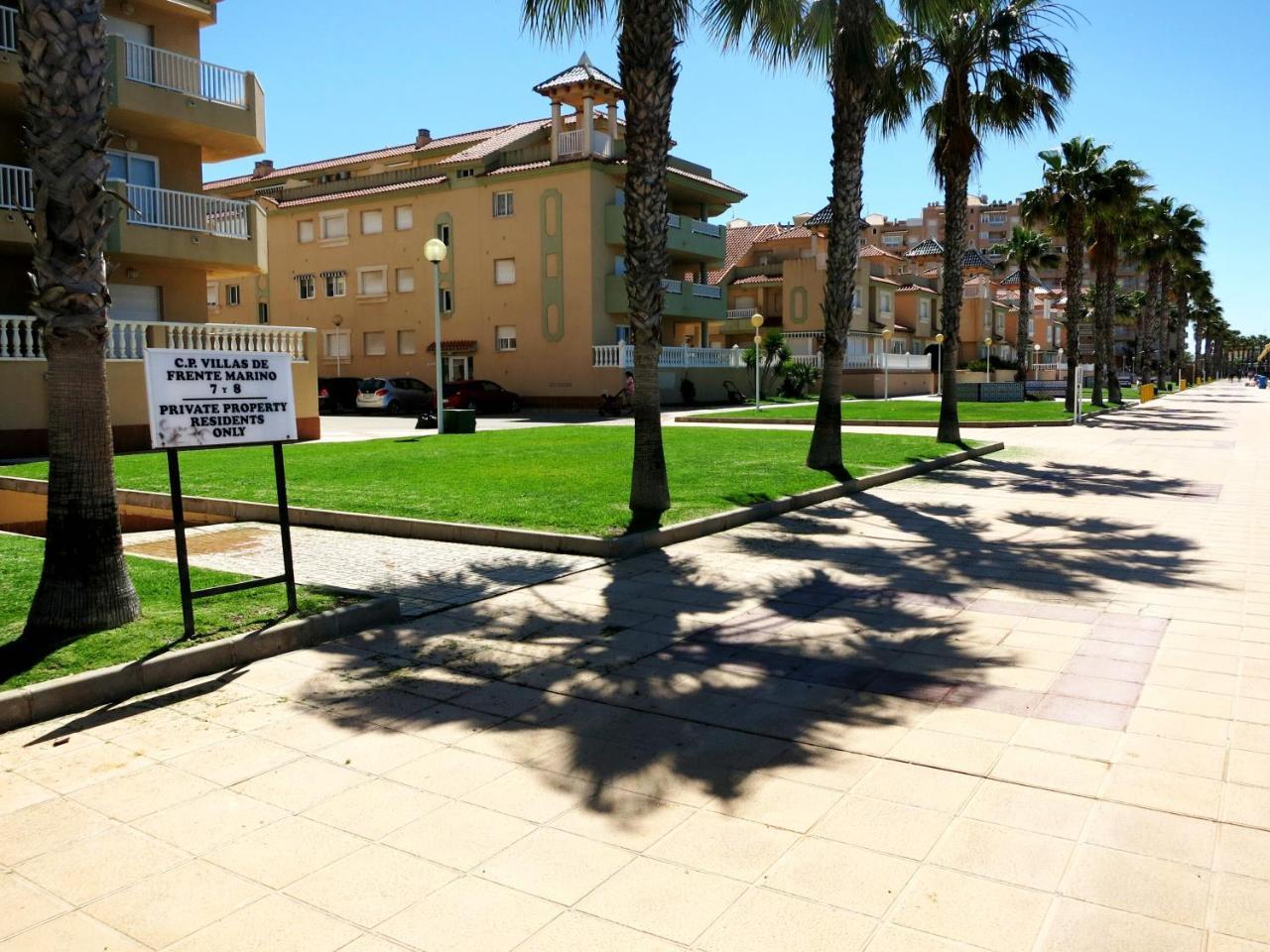 Rentyplus 251 Villa Frente Marino La Manga del Mar Menor Esterno foto